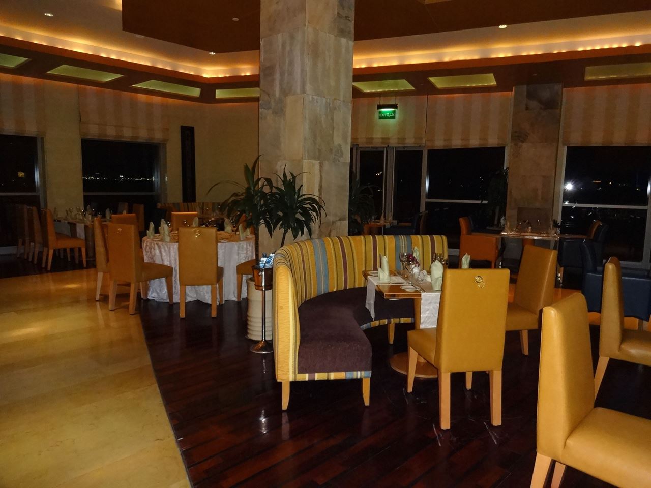 Buffet Dinner at Atlantis Restaurant in Marina Hotel