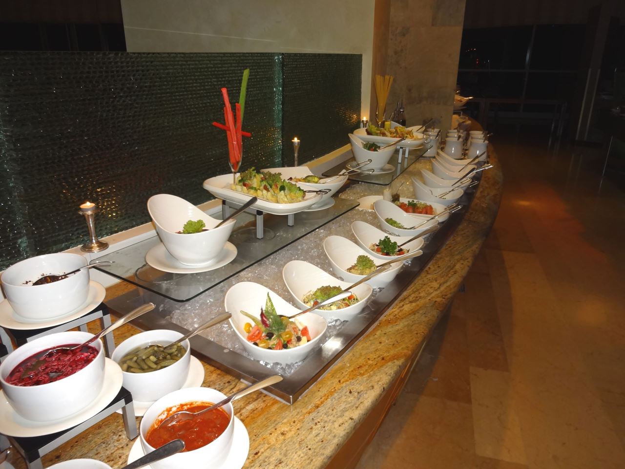 Buffet Dinner at Atlantis Restaurant in Marina Hotel