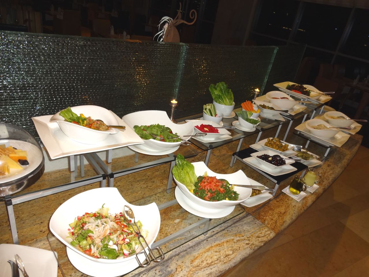 Buffet Dinner at Atlantis Restaurant in Marina Hotel