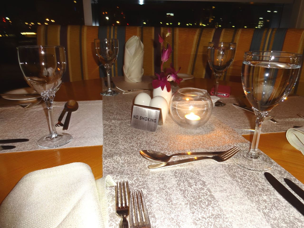 Buffet Dinner at Atlantis Restaurant in Marina Hotel