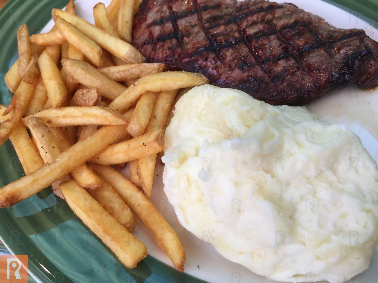 Lunch at Apple Bees Avenues Branch