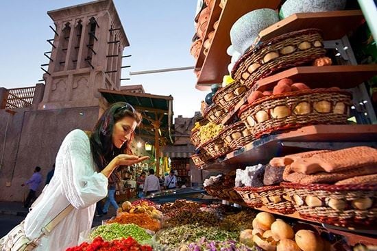 سوق التوابل في منطقة ديرة في دبي