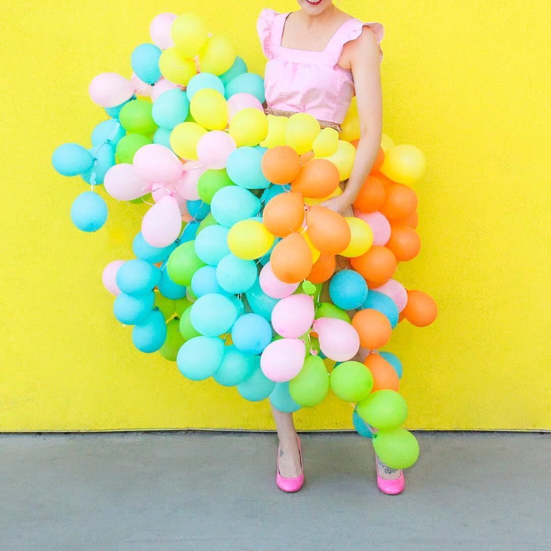 5 Creative Colorful Photos made with Balloons