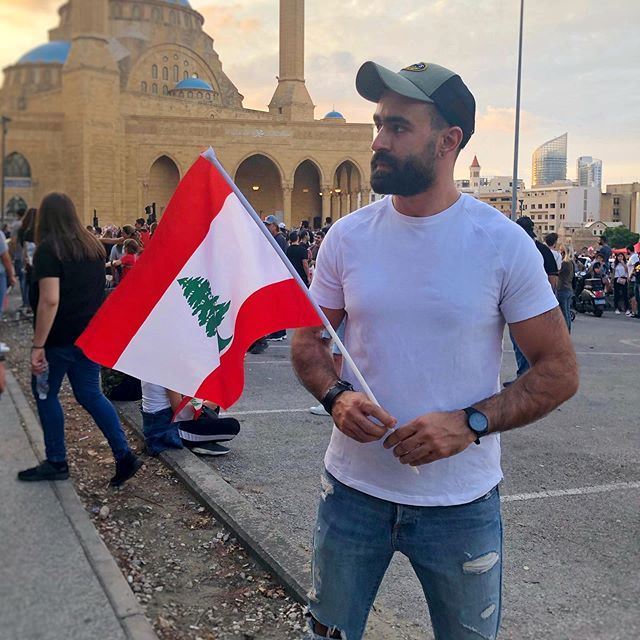 Celebrities Joining The Lebanese Revolution 2019 with the People