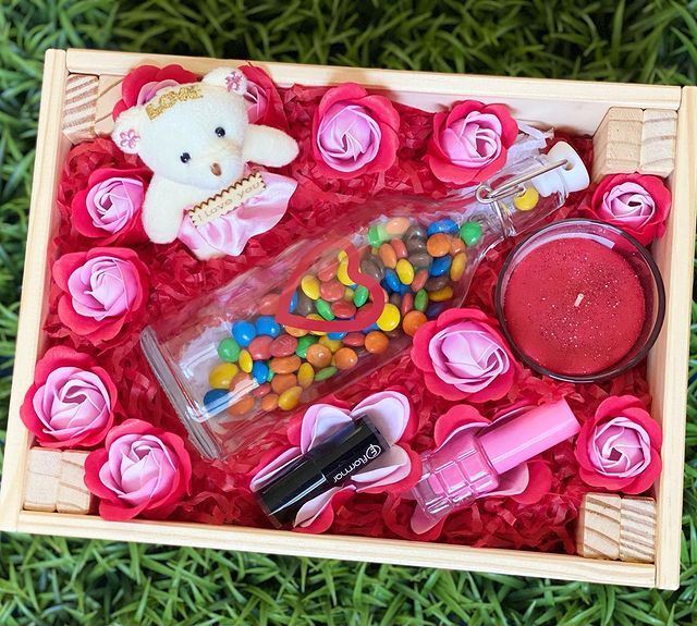 Lily Gifts Valentines Collection ... Special Discount for Rinnoo Visitors!