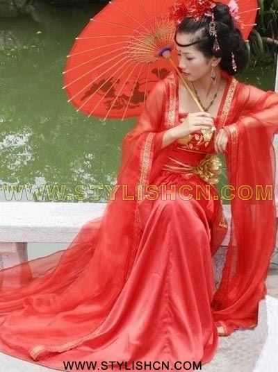 The Secret of the red color in Chinese Weddings