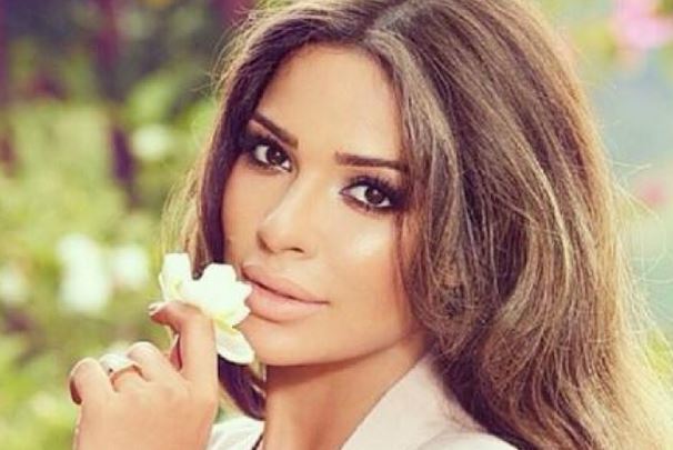 نادين نسيب نجيم تحتفل بولادة مولودها الثاني "جوفاني"