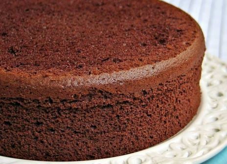 An Easy and Perfect Sponge Chocolate Cake Recipe