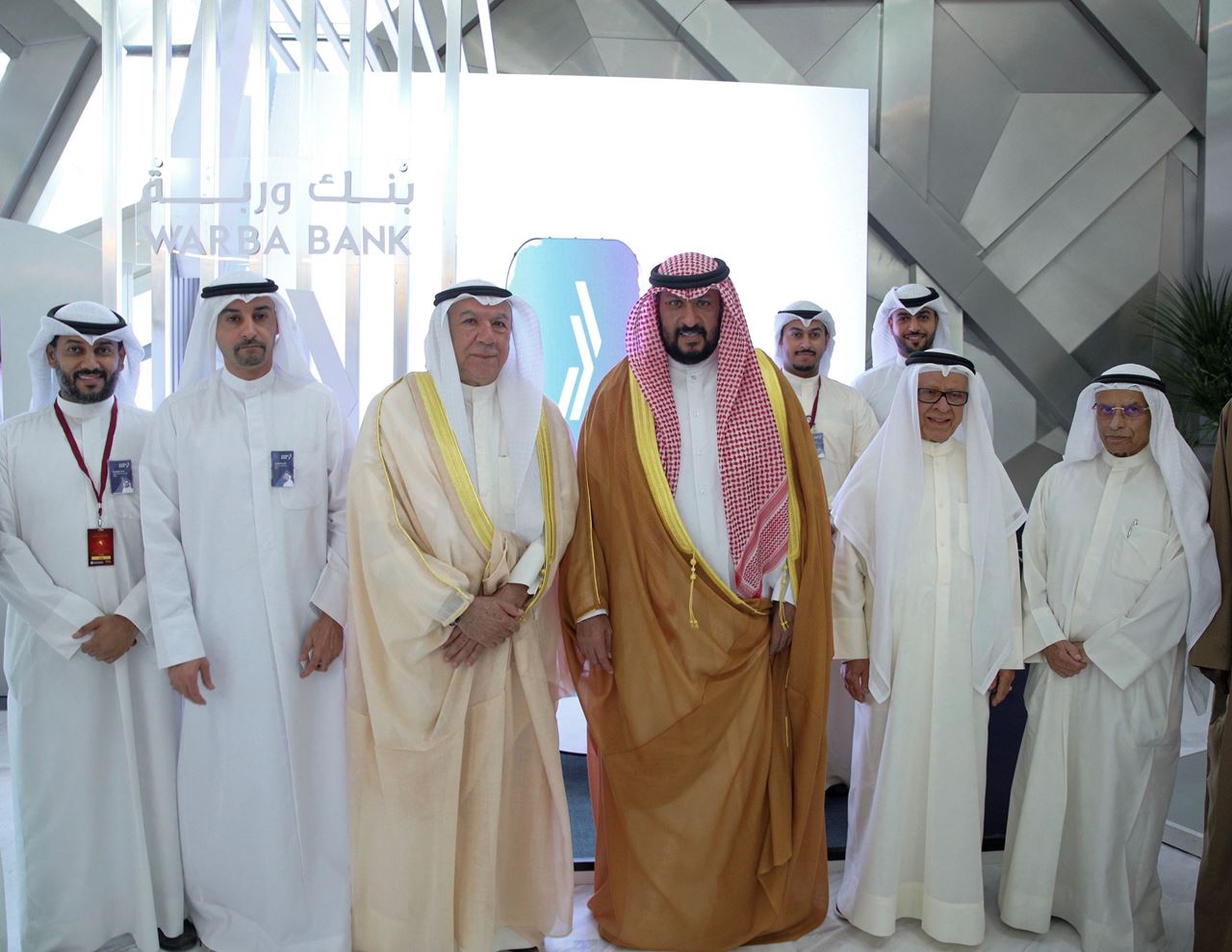 بنك وربة الشريك الاستراتيجي لجائزة الكويت "للعلاقات العامة وخدمة العملاء"