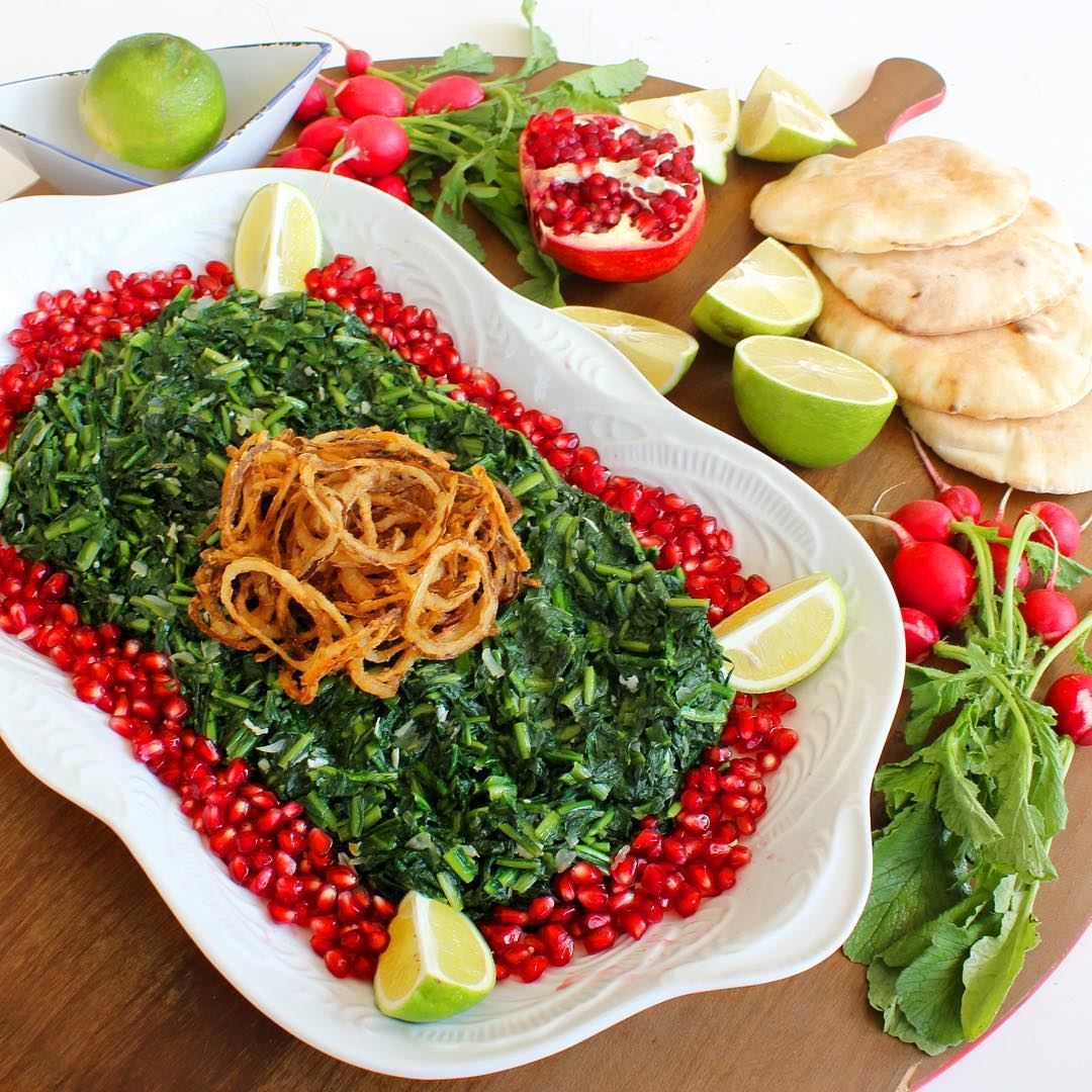 How to Prepare Dandelion or Hindbeh Lebanese Mezze