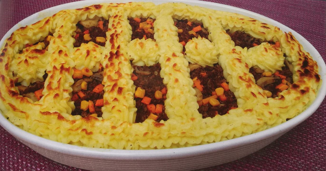 مقادير وطريقة تحضير الـ بيق باي Beef Pie في البيت