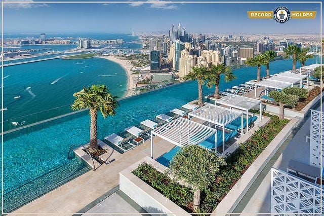 Facts about The infinity pool at Address Beach Resort in Dubai