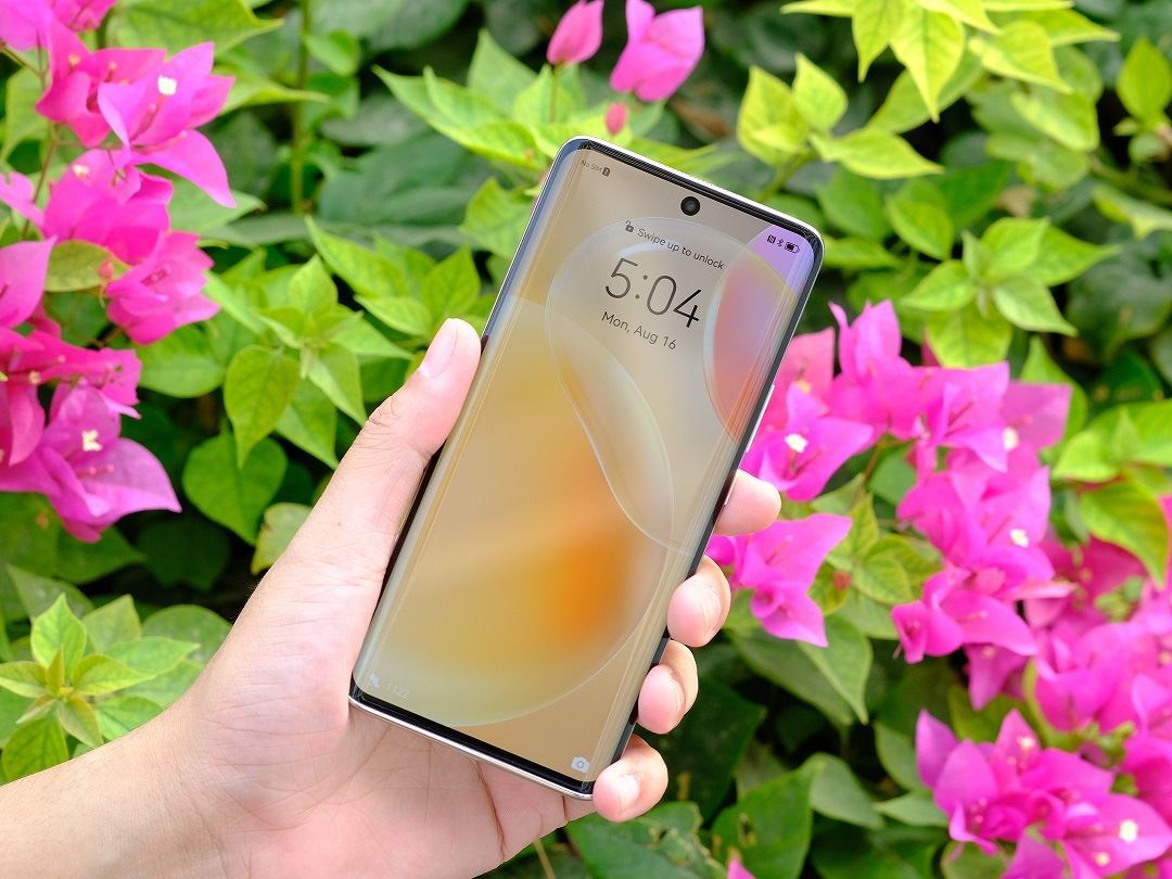 هل تحاول معرفة كل شيء عن هاتفك الجديد HUAWEI nova 8؟ فيما يلي جميع الأسئلة التي قد تكون لديكم حول هاتف الكاميرا الأكثر جمالاً!