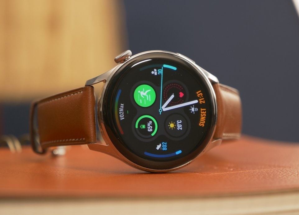 ابقَ على اتصال طوال اليوم مع ساعة HUAWEI WATCH 3 Pro