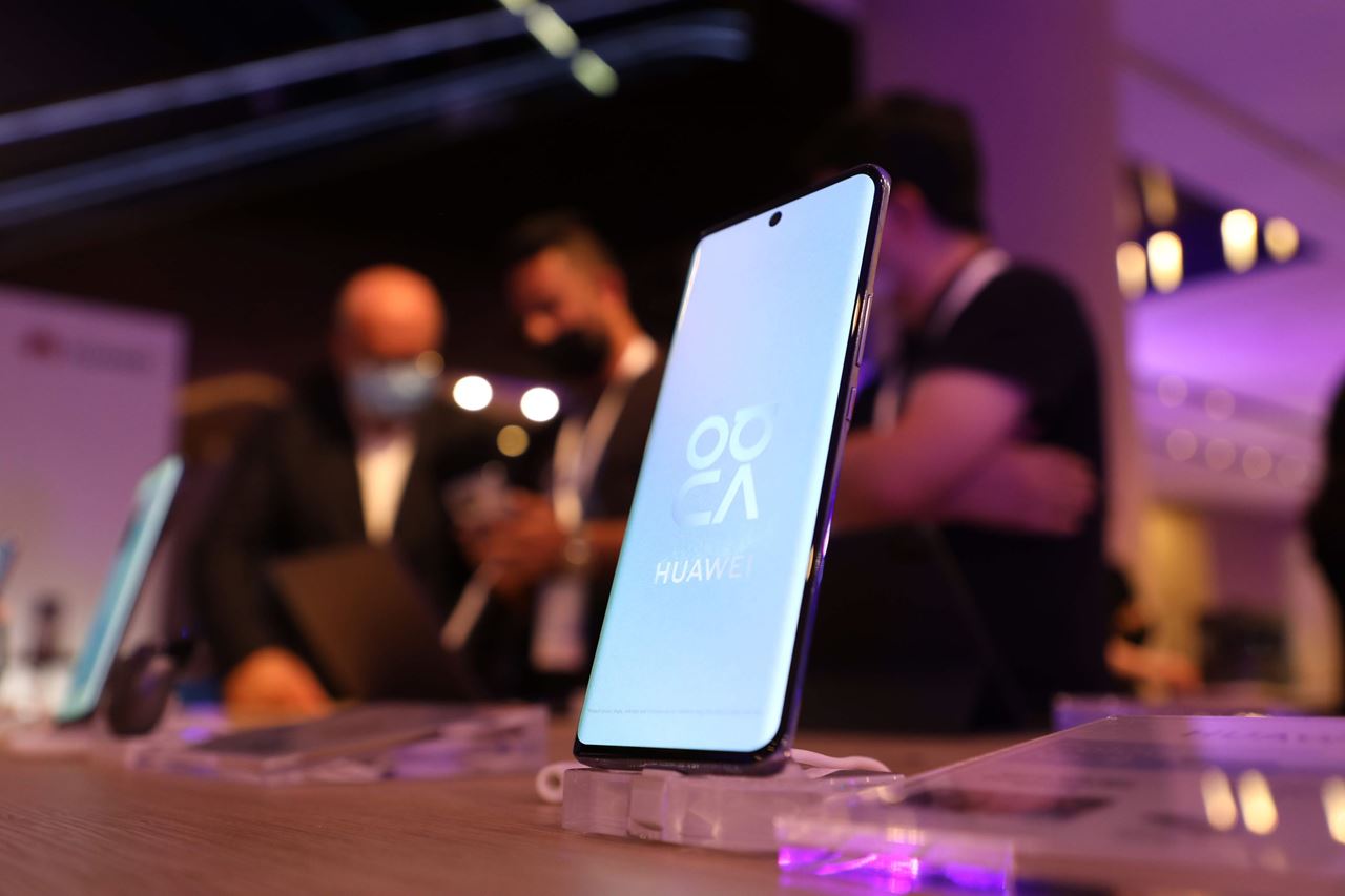 هواوي تطلق رائد عصره وملك الكاميرا - هاتف HUAWEI nova 9 في منطقة الشرق الأوسط وأفريقيا