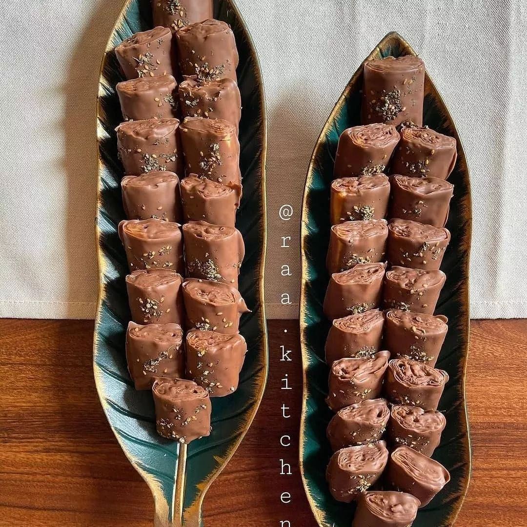 مقادير وطريقة تحضير بقلاوة الشوكولاتة الفاخرة بالبيت