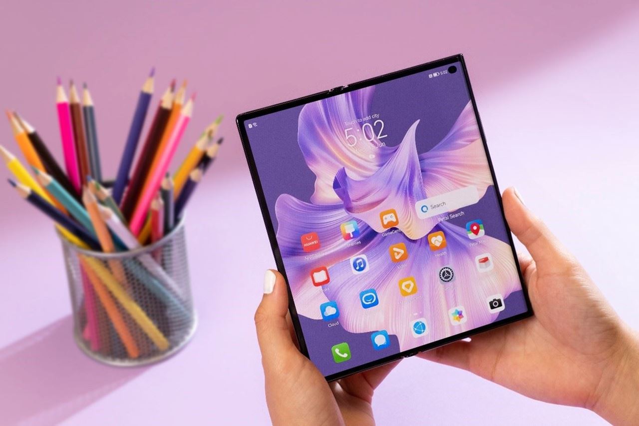 Our top picks of foldable phones in Kuwait .. HUAWEI Mate Xs 2 is the ideal one! Ultra-Light, Ultra Flat, Super Durable