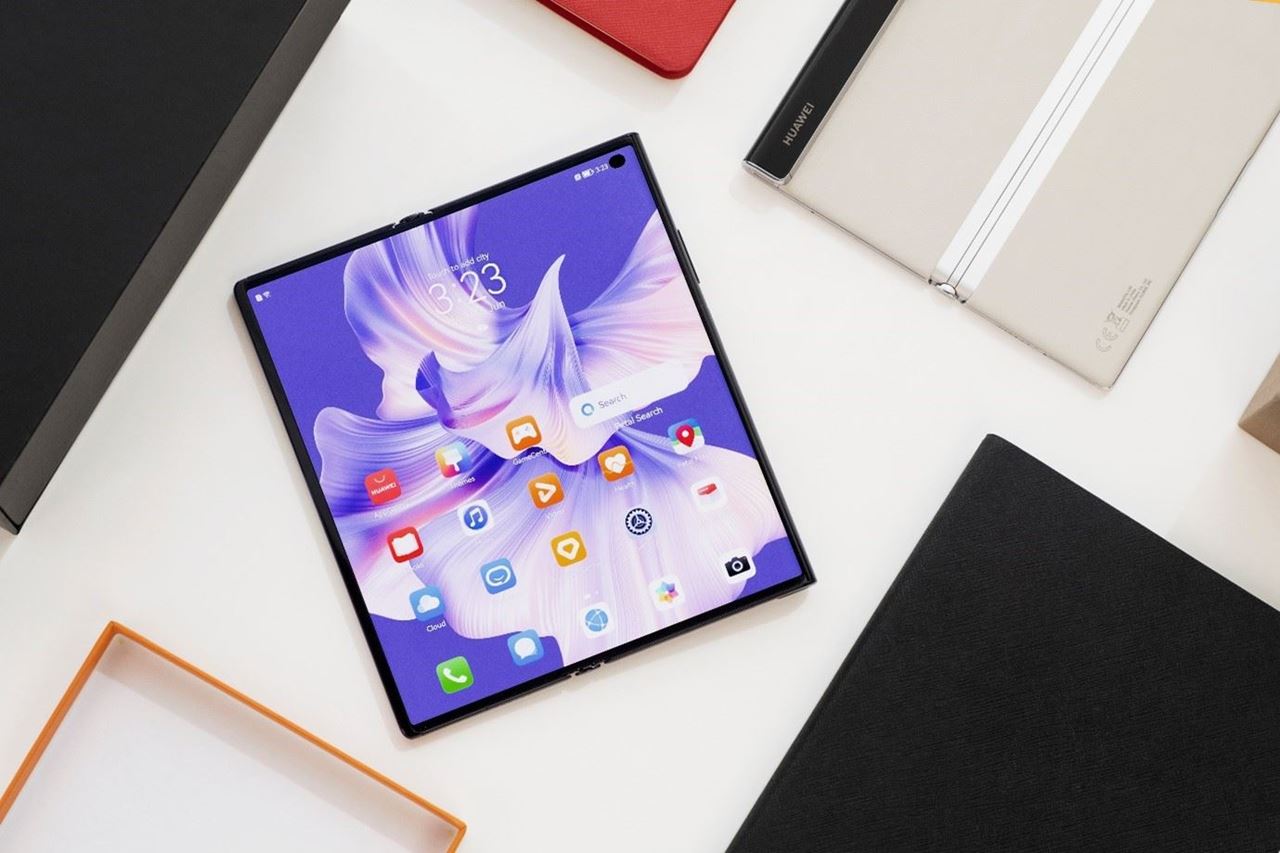 Our top picks of foldable phones in Kuwait .. HUAWEI Mate Xs 2 is the ideal one! Ultra-Light, Ultra Flat, Super Durable