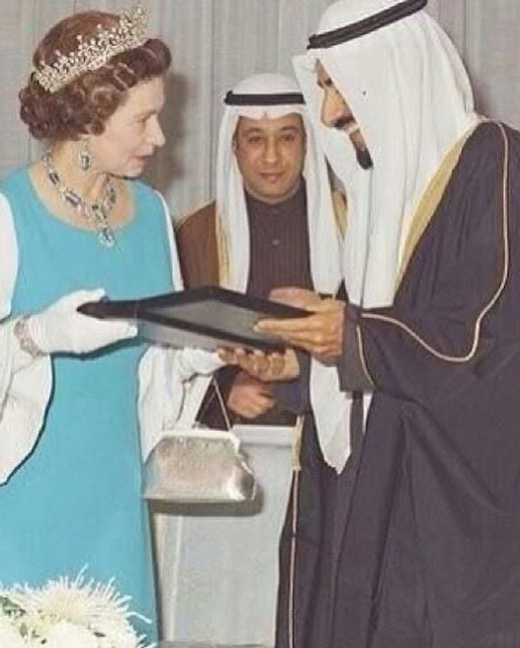Historical photos of Queen Elizabeth on her first visit to Kuwait in 1979