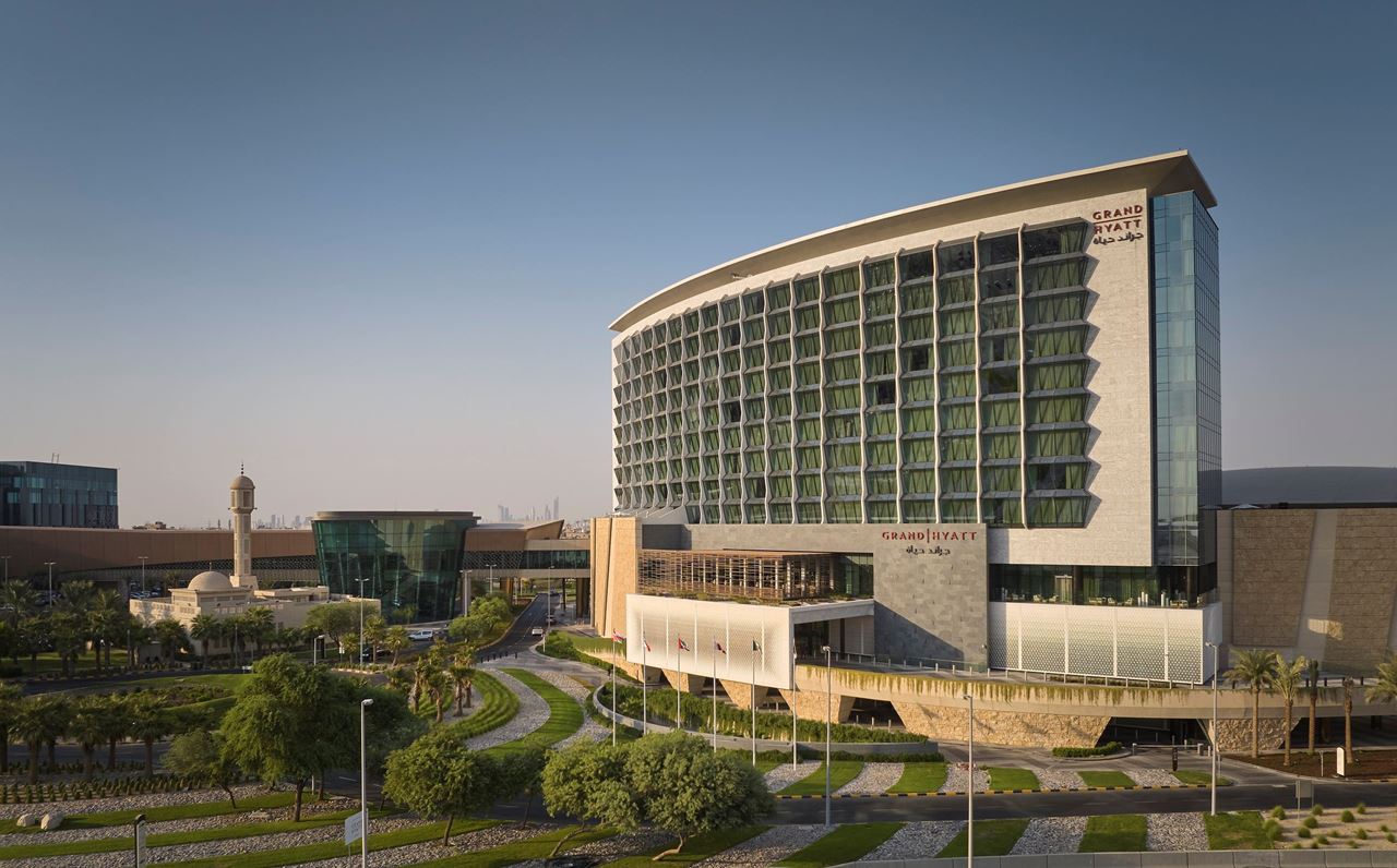 فندق جراند حياة الكويت يحصد جائزة اختيار قراء مجلة "كوندي ناست ترافيلر الشرق الأوسط" للعام 2022