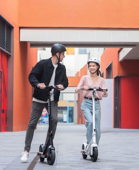HONOR CHOICE Electric Scooter for Smooth, Safe & Stylish Travel