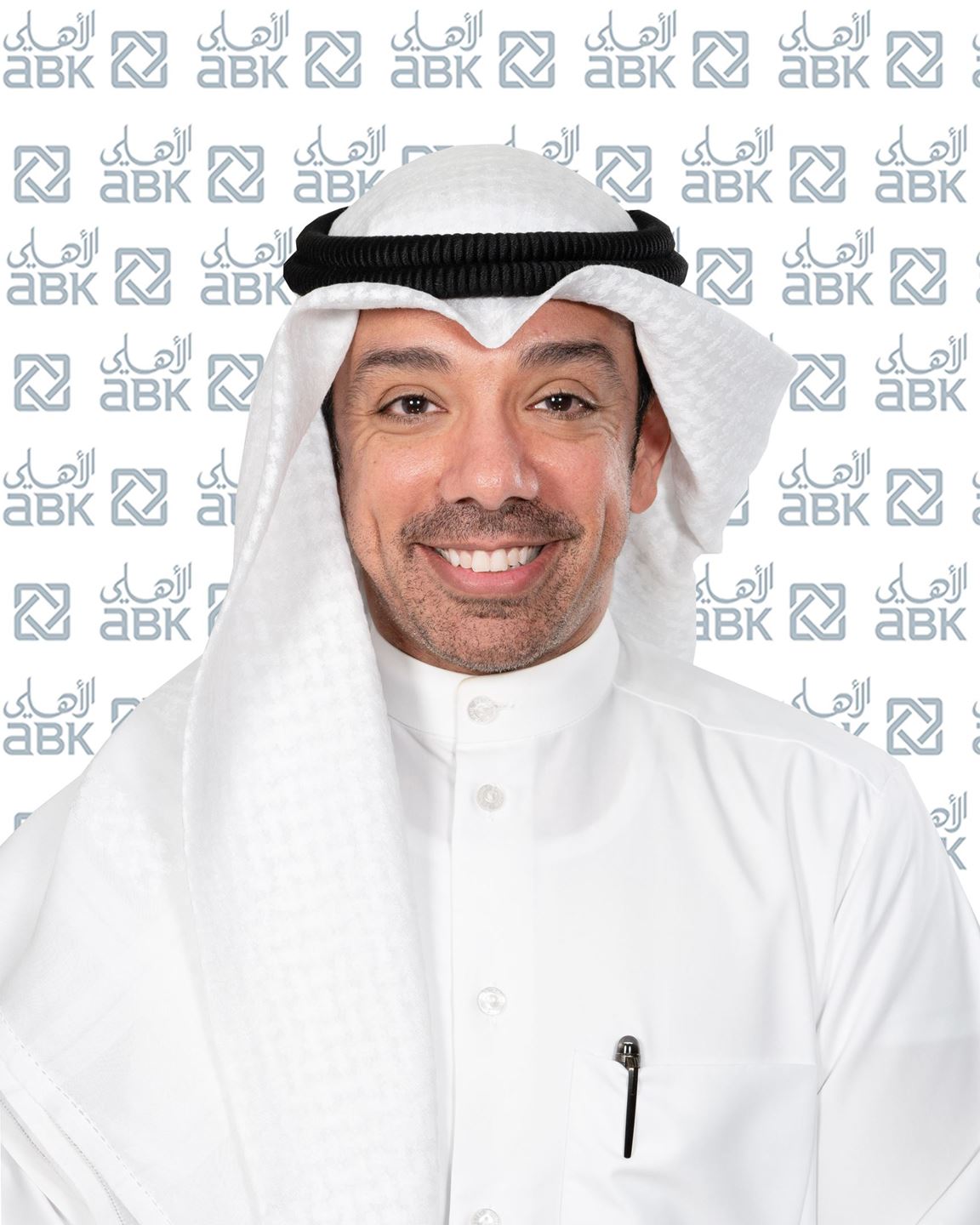 السيد/ صقر ال بن علي رئيس وحدة الإتصالات والعلاقات الخارجية بالإنابة