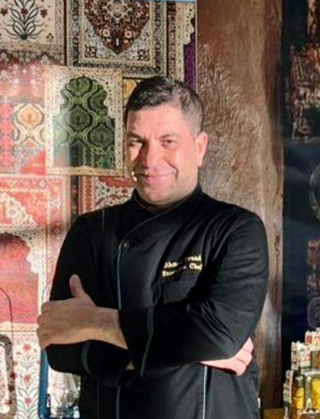 رئيس الطهاة في فندق ويفز أحمد فؤاد