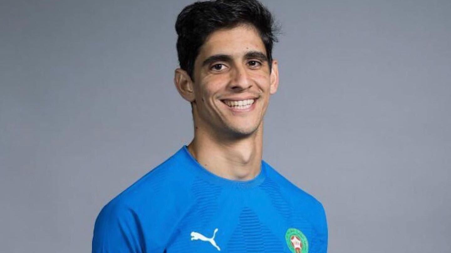 ياسين بونو في المركز 13 كأفضل لاعب كرة قدم في العالم | Daleeeel.com
