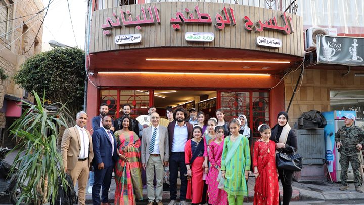 افتتاح مهرجان لبنان المسرحي الدولي للفلكلور والتراث في المسرح الوطني اللبناني